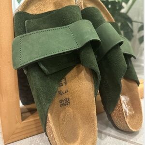 Birkenstock Kyoto Suede Sandals Green Buckle Strap Comfort W39